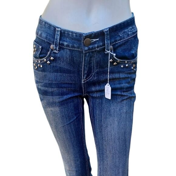 574323....INC Denim Jeans Size 0P, W26" 29"Inseam  7"Rise - Picture 1 of 7